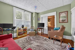 325 Park Ave, Hershey, PA 17033 - Photo 4