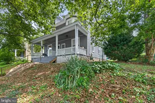325 Park Ave, Hershey, PA 17033 - Photo 2
