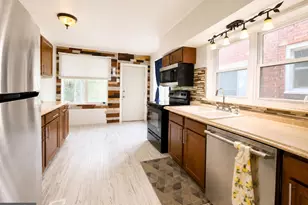 2172 Brookwood St, Harrisburg, PA 17104 - Photo 4
