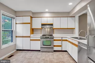 1127 Wicklow Ct, Hummelstown, PA 17036 - Photo 10