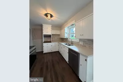 1648 E Caracas Avenue, Hershey, PA 17033 - Photo 8