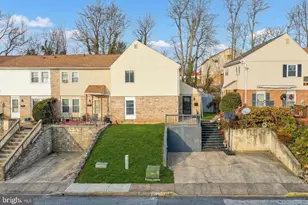 2514 Barkley Ln, Harrisburg, PA 17104 - Photo 2