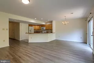 453 Waverly Woods Dr, Harrisburg, PA 17110 - Photo 12