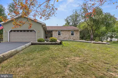 223 Pineview Drive, Palmyra, PA 17078 - Photo 2