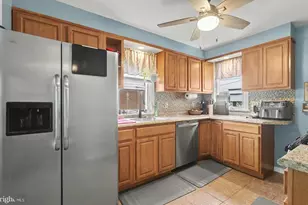 6410 Clearfield St, Harrisburg, PA 17111 - Photo 10