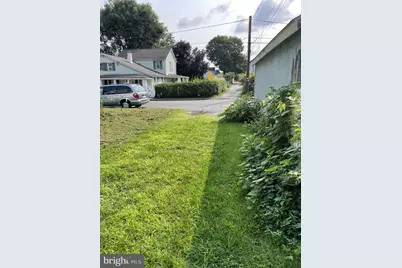304 W 2nd Street, Hummelstown, PA 17036 - Photo 16
