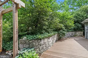 2302 Bellevue Rd, Harrisburg, PA 17104 - Photo 38