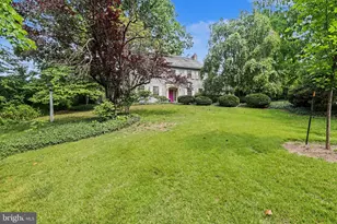 2302 Bellevue Rd, Harrisburg, PA 17104 - Photo 2