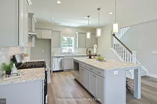 2428 Hawthorne Dr, Harrisburg, PA 17110 - Photo 12