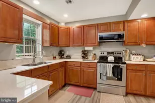 431 Waverly Woods Dr, Harrisburg, PA 17110 - Photo 6