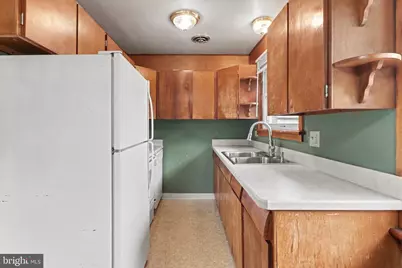 847 Shawnee Drive, Harrisburg, PA 17112 - Photo 4