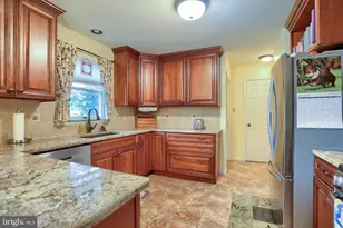 202 Fox Grove Pl, Hummelstown, PA 17036 - Photo 12