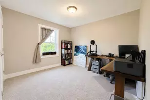 2015 Laura Ln, Harrisburg, PA 17110 - Photo 18