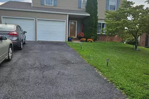 628 Sweetbriar Dr, Harrisburg, PA 17111 - Photo 1
