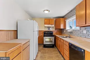 5223 Crestwood Dr, Harrisburg, PA 17109 - Photo 10