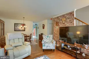 2143 St Clair Ct, Harrisburg, PA 17110 - Photo 8