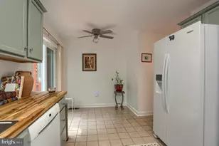 2143 St Clair Ct, Harrisburg, PA 17110 - Photo 16