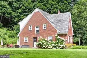 384 S Chestnut St, Pillow, PA 17080 - Photo 6