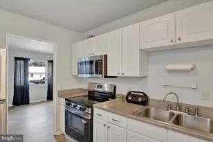 3953 Chestnut St, Harrisburg, PA 17109 - Photo 4