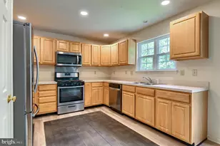 155 Peregrine Ln, Hummelstown, PA 17036 - Photo 12