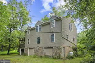 198 Valley Rd, Hummelstown, PA 17036 - Photo 2