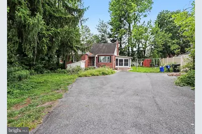 2437 Parkway Boulevard, Harrisburg, PA 17103 - Photo 2
