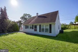 366 Cypress St, Middletown, PA 17057 - Photo 2