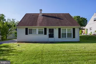 366 Cypress St, Middletown, PA 17057 - Photo 1