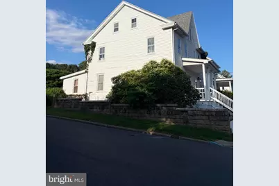 303 Vine Street, Williamstown, PA 17098 - Photo 2