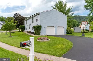 2707 Woodrow Ave, Harrisburg, PA 17112 - Photo 2