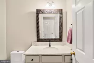 2082 Deer Run Dr, Hummelstown, PA 17036 - Photo 18