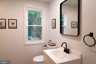 242 N 2nd St, Steelton, PA 17113 - Photo 6