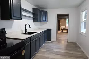242 N 2nd St, Steelton, PA 17113 - Photo 1