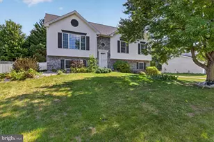 520 Hamilton Dr, Middletown, PA 17057 - Photo 1