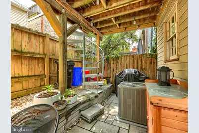 909 Capital Street, Harrisburg, PA 17102 - Photo 30