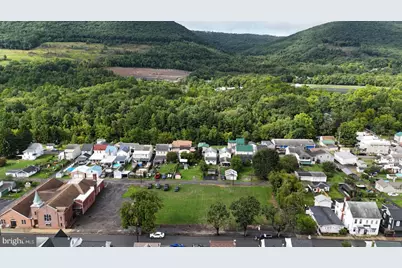 557 N 2nd Street, Lykens, PA 17048 - Photo 2