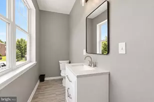 2056 Swatara St, Harrisburg, PA 17104 - Photo 8