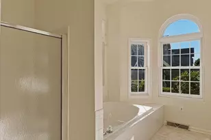 2833 Oakwood Dr, Harrisburg, PA 17110 - Photo 22