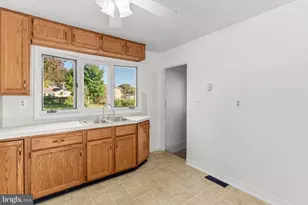 1010 Collingswood, Harrisburg, PA 17109 - Photo 8