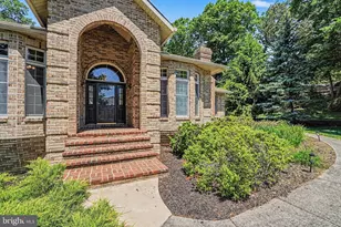 1905 Christopher Pl, Harrisburg, PA 17110 - Photo 4