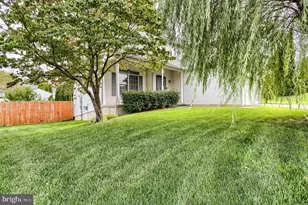 6207 Chatham Glenn Way, Harrisburg, PA 17111 - Photo 4