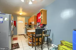 2031 Logan St, Harrisburg, PA 17102 - Photo 8