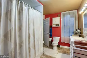 2031 Logan St, Harrisburg, PA 17102 - Photo 14