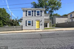 35 N Rosanna St, Hummelstown, PA 17036 - Photo 1