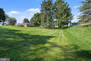 1141 Fairmont Dr, Harrisburg, PA 17112 - Photo 18