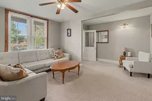 235 W 2nd St, Hummelstown, PA 17036 - Photo 4