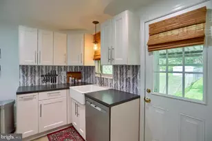 3722 Derry St, Harrisburg, PA 17111 - Photo 10