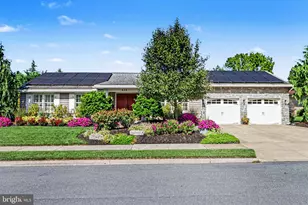 453 Maple Ave, Hershey, PA 17033 - Photo 1