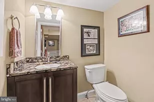 453 Maple Ave, Hershey, PA 17033 - Photo 32
