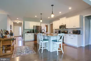 2717 Pin Oak Dr, Harrisburg, PA 17112 - Photo 24